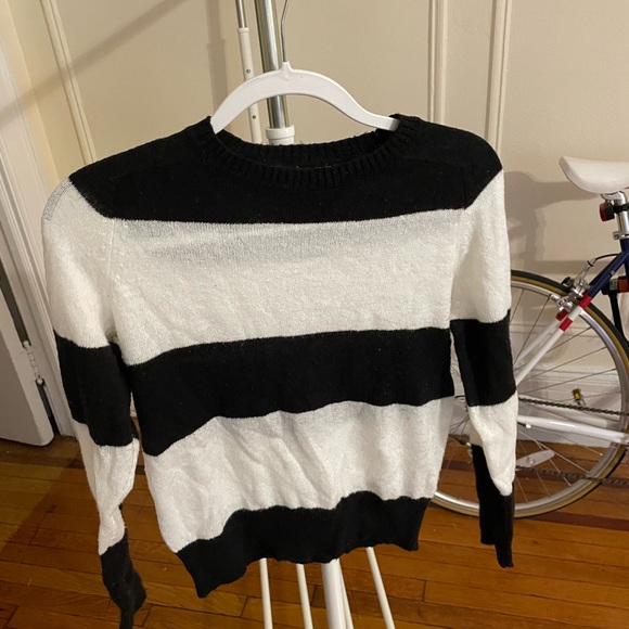 Treasure and Bond sweater - Picture 1 of 2